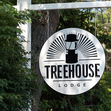 Treehouse Lodge Woods Hole Exterior foto